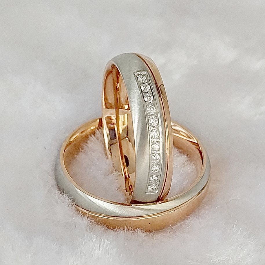 مجموعة خواتم زفاف مصممة يدويًا - مراجعة Couple Ring Set وسعره