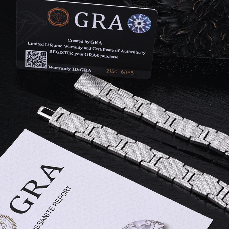 سلسلة ساعة مويسانيت عالية الجو - مراجعة High Jewelry Watches وسعره