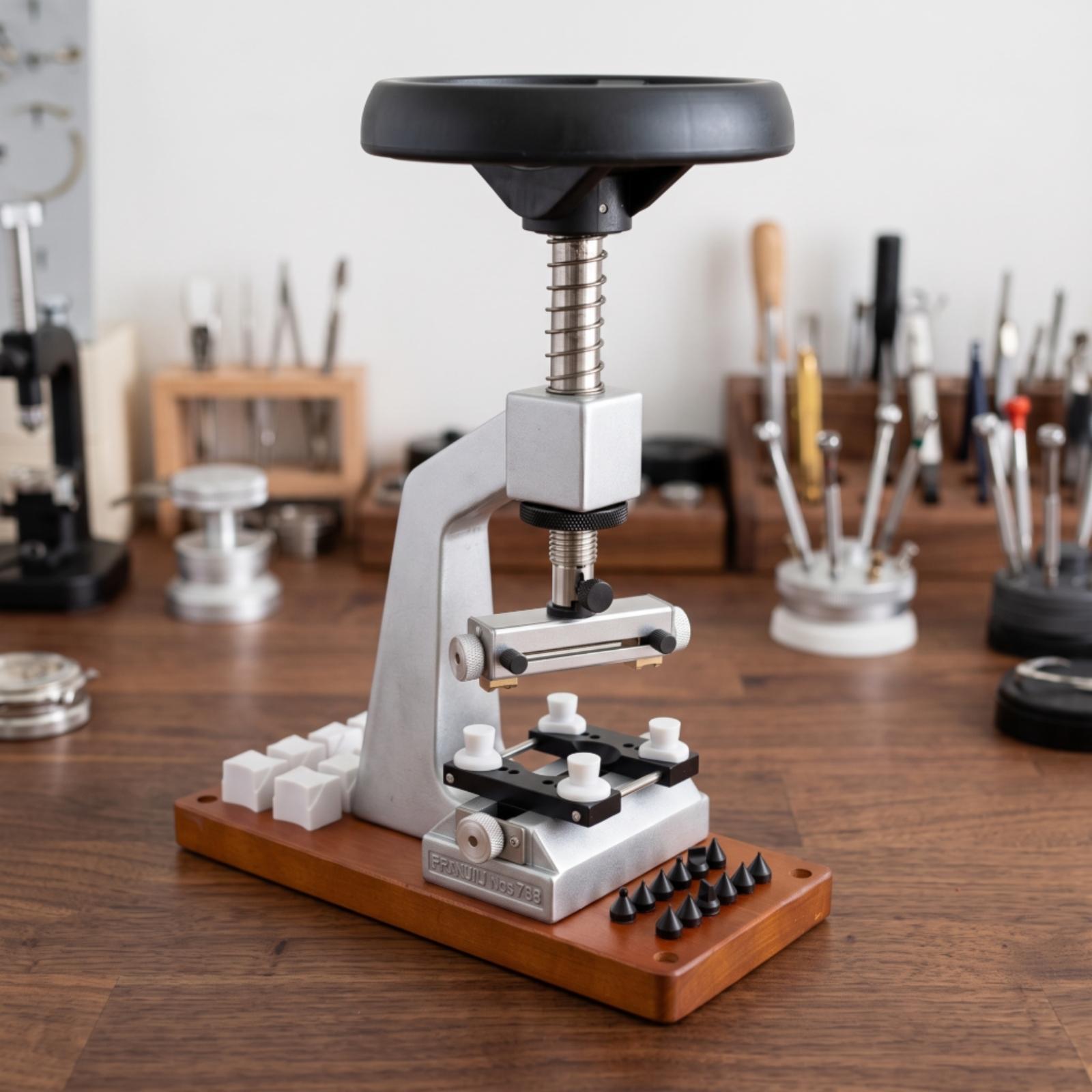 أداة فتح علب الساعات، طقم أدوا - مراجعة Watch Repair Tool Kit وسعره