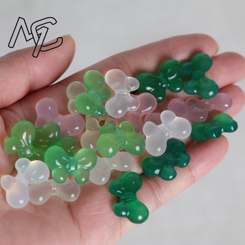 قطعتان من حجر الكالسيدوني الطب - مراجعة Charm Bracelet Beads وسعره