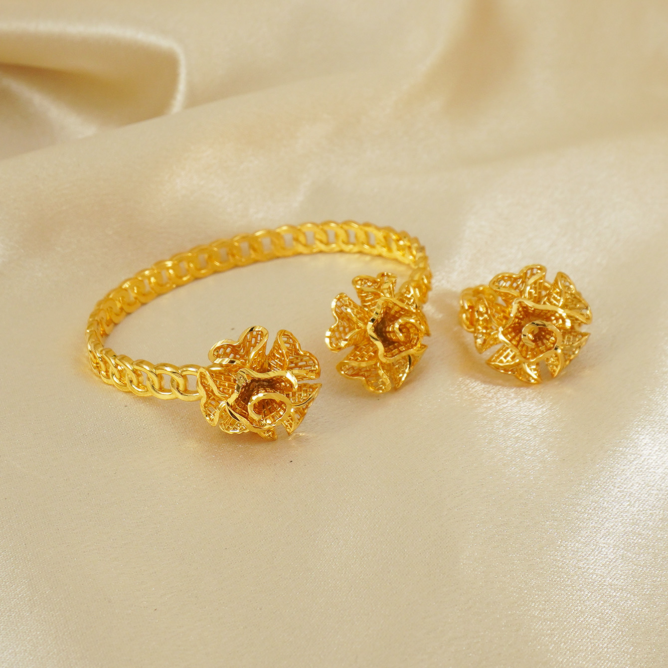 سوار نحاسي مطلي بالذهب الأكثر  - مراجعة Best Jewelry Watches Women وسعره